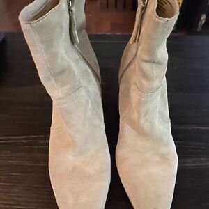 Elegant Beige Ankle Booties